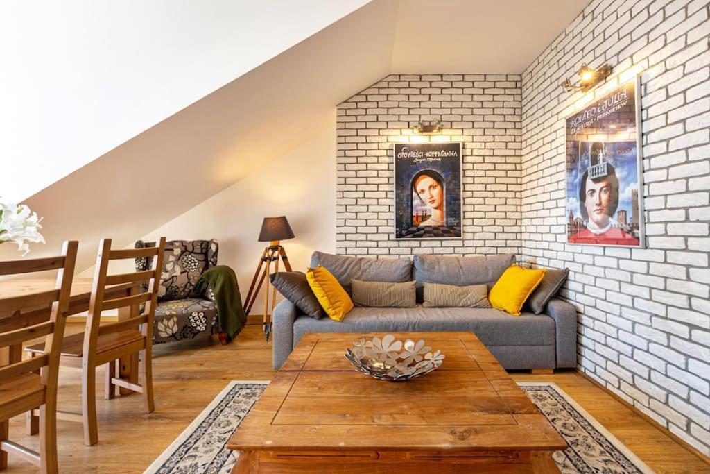 Urbannest Szafarnia 7-71 * Gdańsk